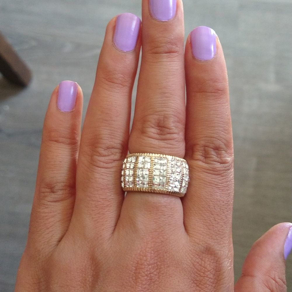 Women’s Gold Tone Wide Band Ring Size 7 Pave Crystal Statement Ring